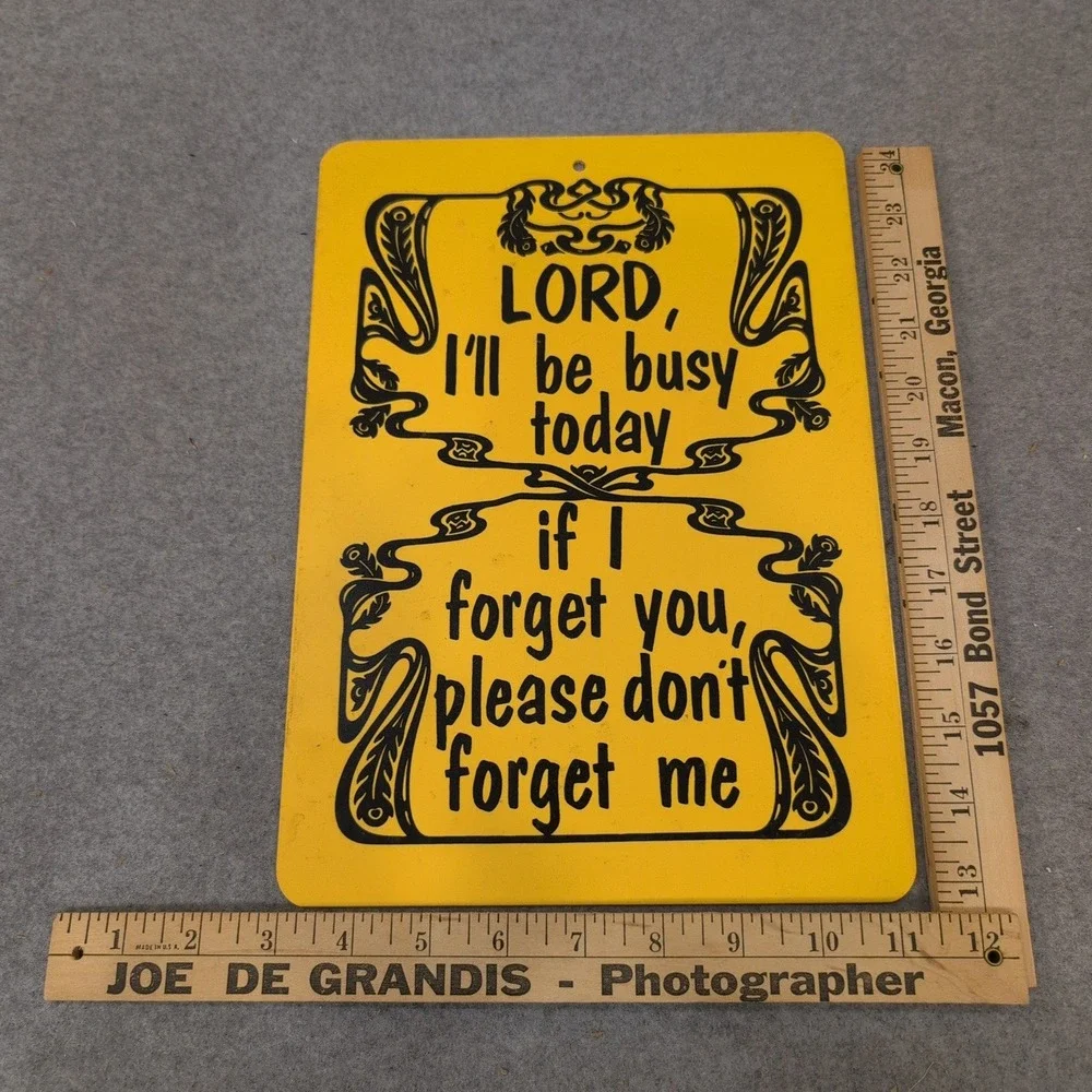 Vintage Style Yellow Metal Religious Prayer Sign Lord Dont Forget Me Wall Decor - Picture 2 of 3